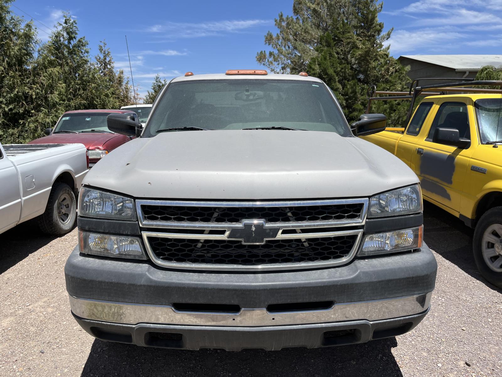 ./imagenes/INVOICE/2019/18036/CHEVROLET SILVERADO 2500HD (5).JPG